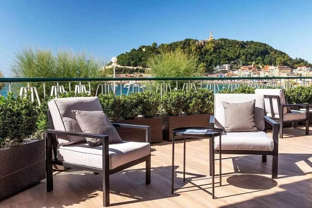 La Concha Beach Deluxe Apartment San Sebastian