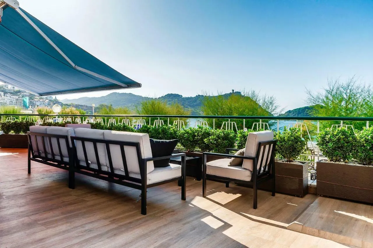 La Concha Beach Deluxe location
